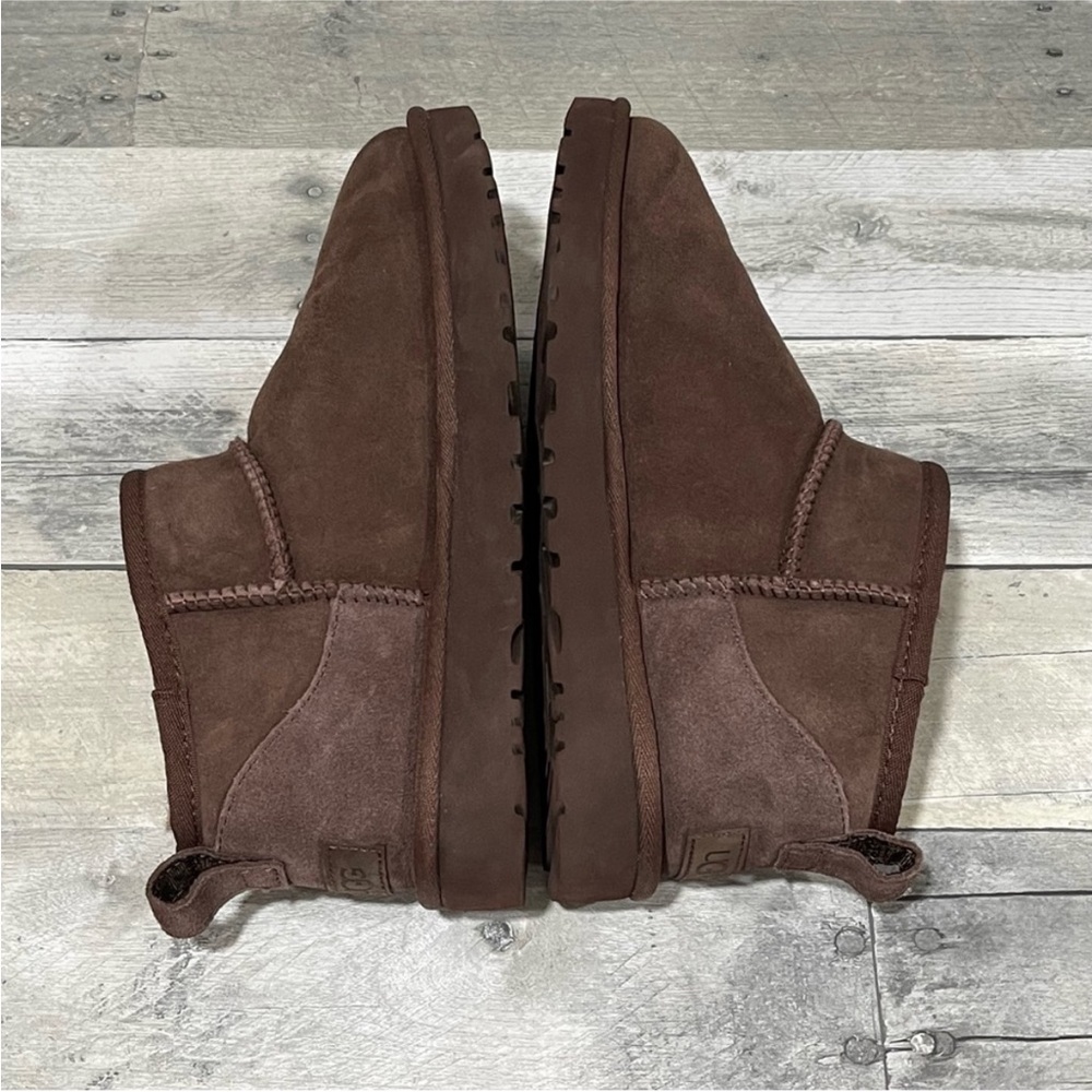 UGG ULTRA MINI SUEDE SHEARLING LINED BOOTS - BURNT CEDAR - SZ - 9 .US - Picture 9 of 14